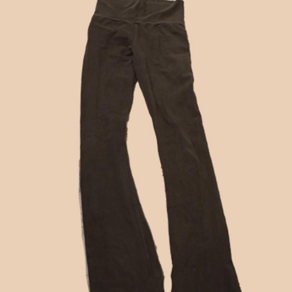 Brandy Melville Brown Flare Leggings - Picture 3 of 5